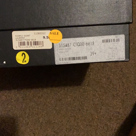 Shoes - Picture 7 of 7